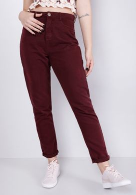 calça jeans bordo feminina