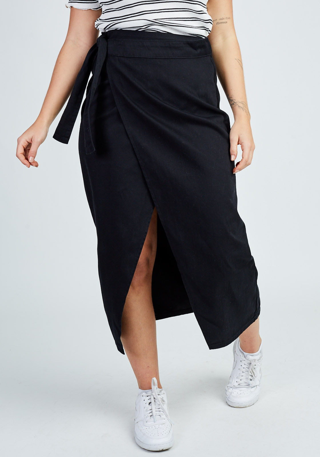 SAIA JEANS MIDI PRETA GANG FEMININA - Gang