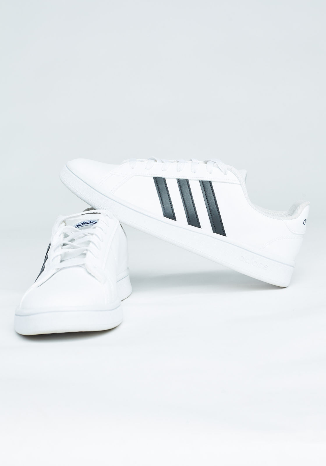 adidas localização