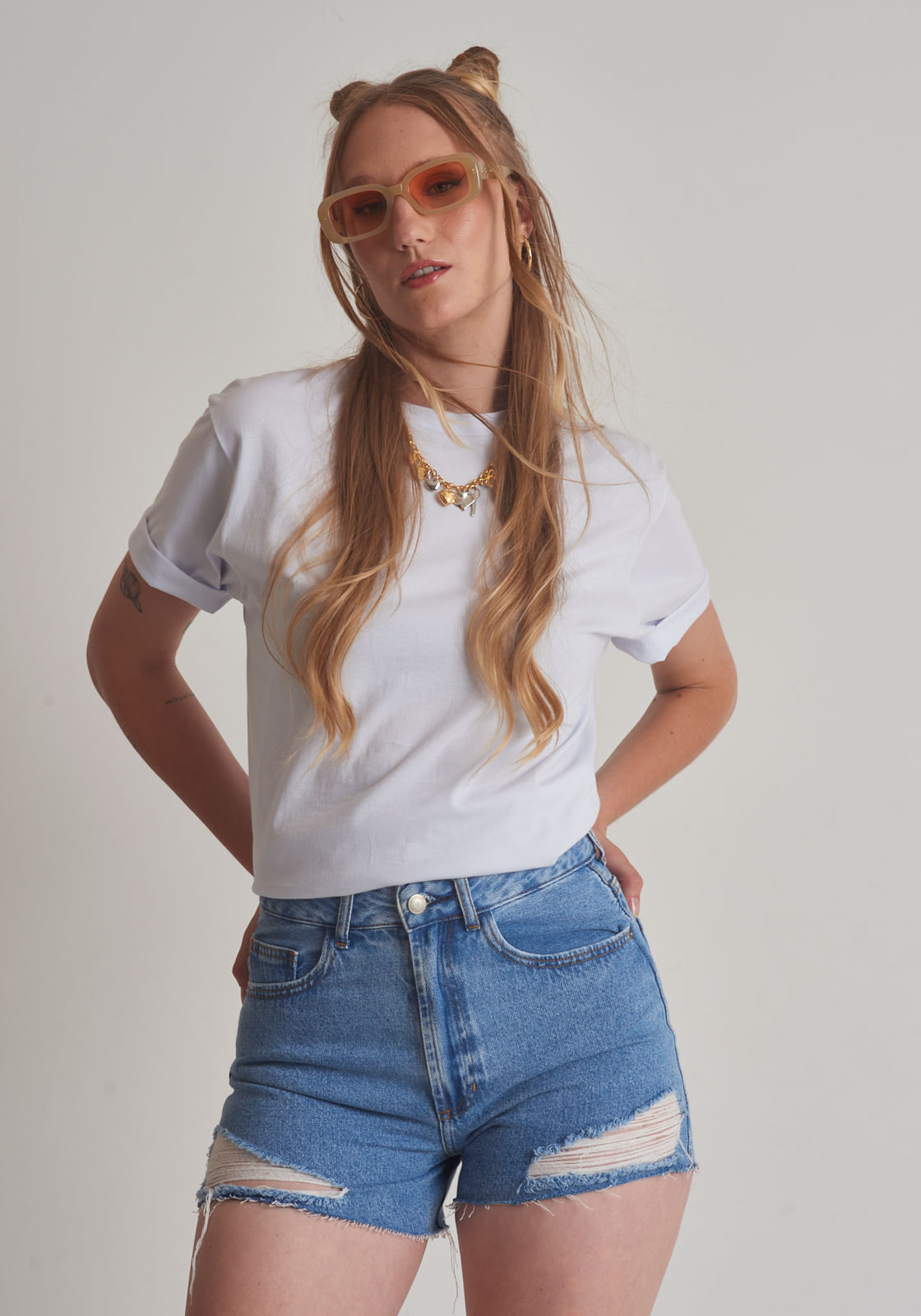 Short jeans destroyed