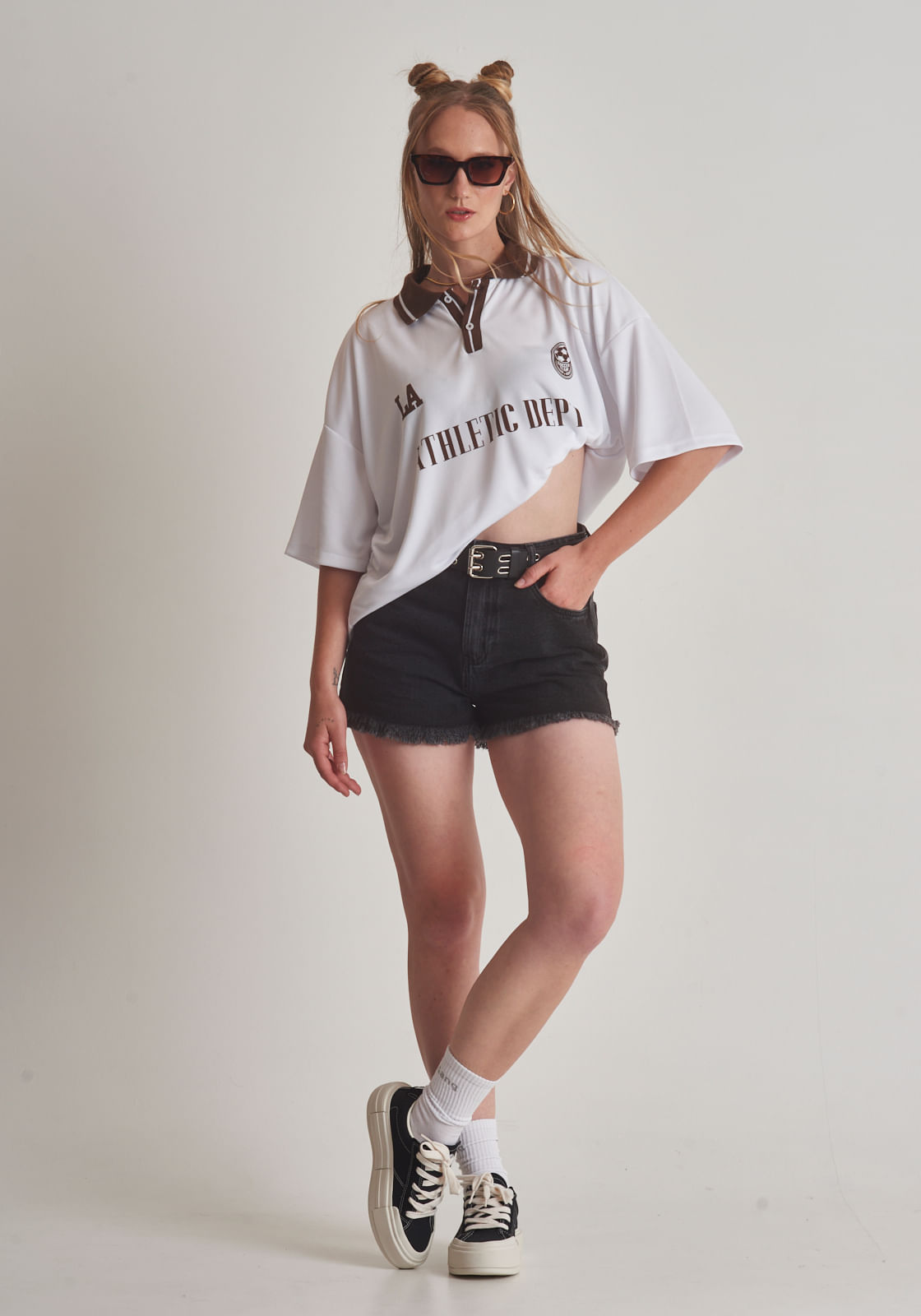 Short jeans barra desfiada