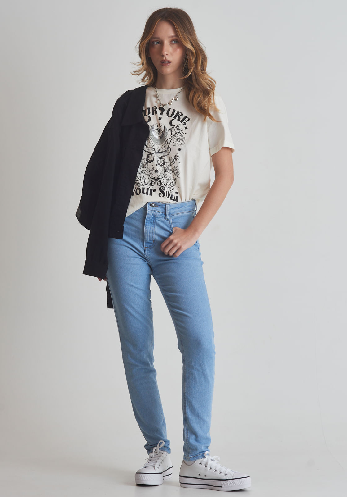 Calça jeans cigarrete cintura alta