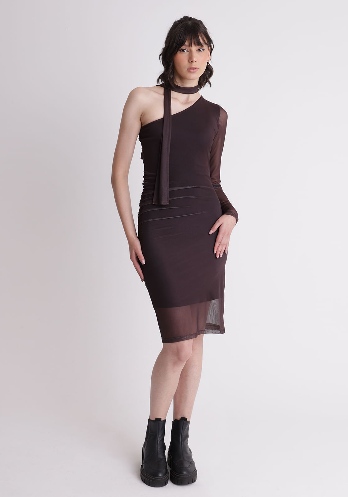 Vestido de tule um ombro só