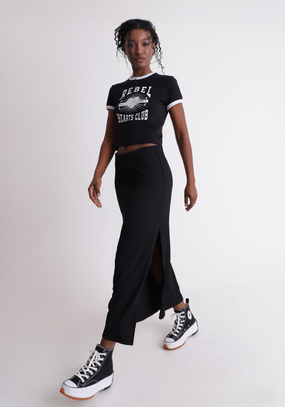 Saia texturizada feminino midi preto