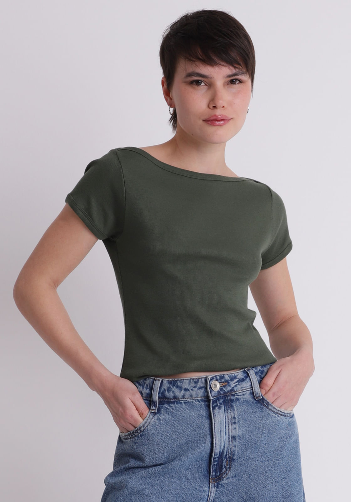 Blusa malha canelada feminino decote canoa Verde