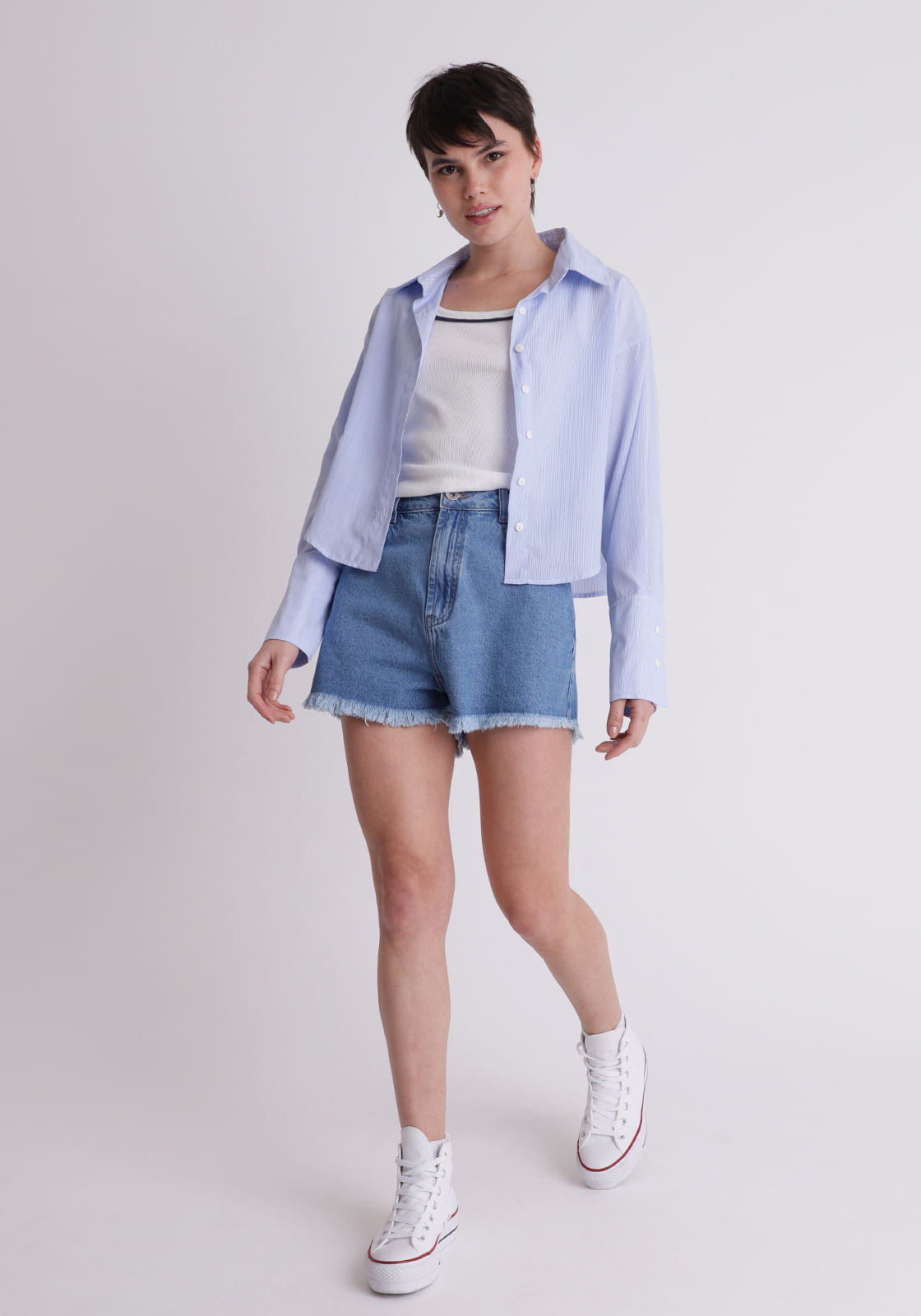 Short jeans barra desfiada
