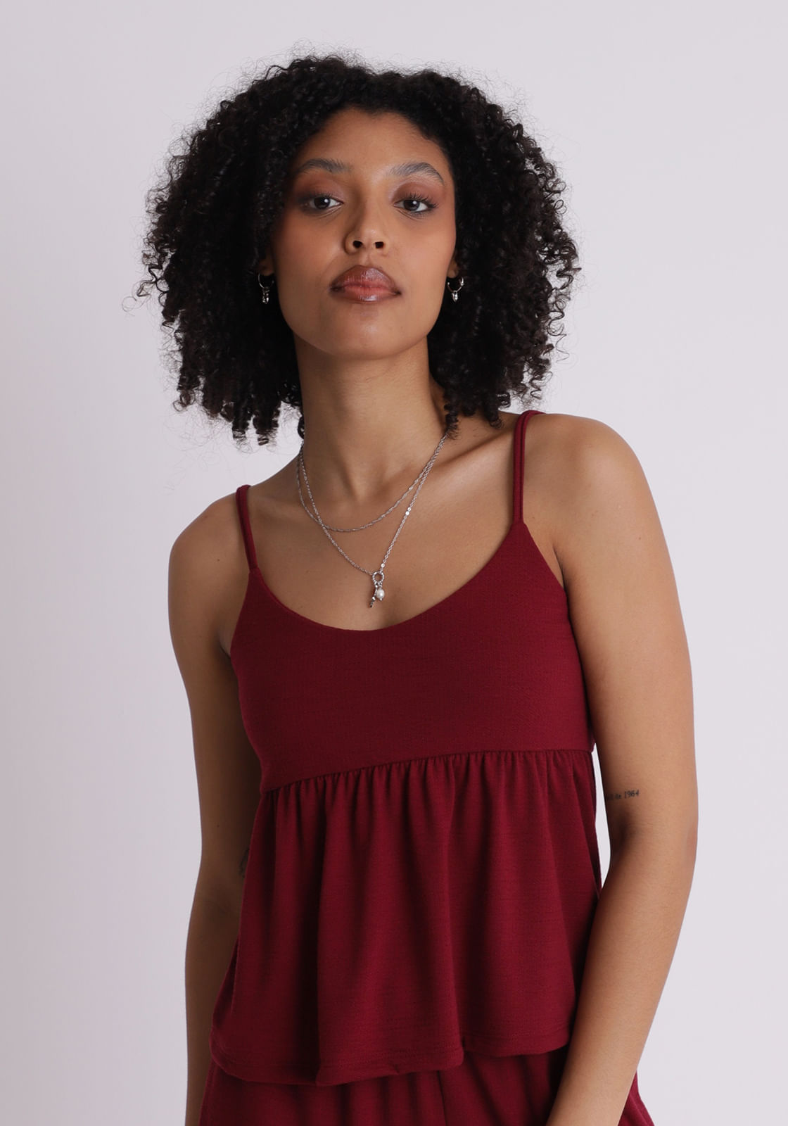 Blusa malha texturizada feminino alcinha Vermelho