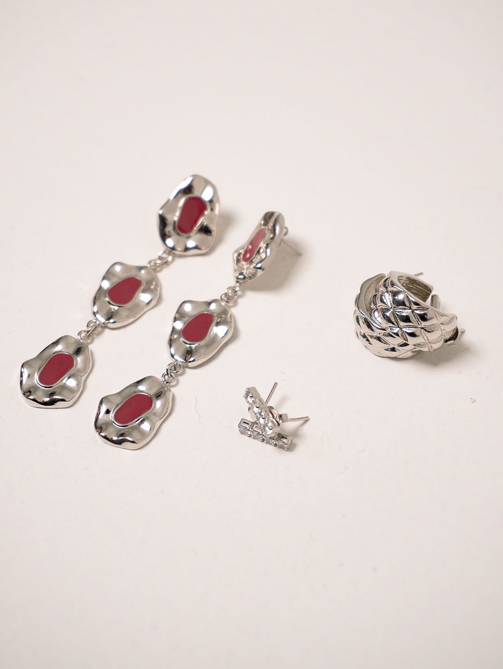 kit 03 brincos argola e longo com resina marrom