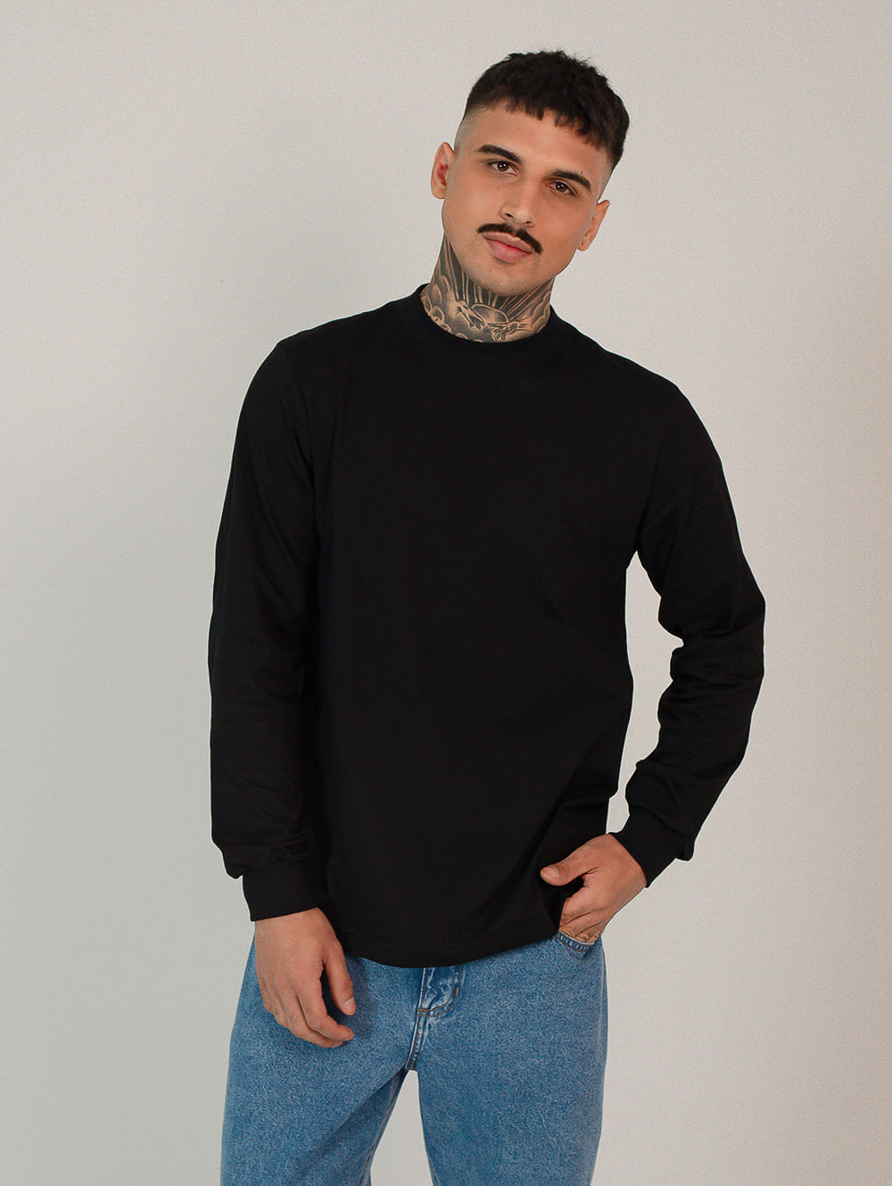 Camiseta algodão masculina manga longa preta