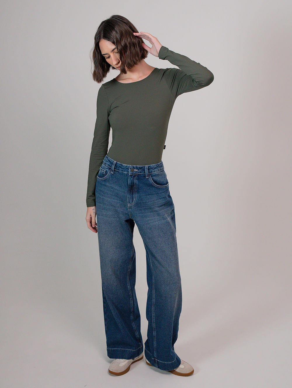 Calça jeans baggy cintura média com cinto - Gang - inspire-se