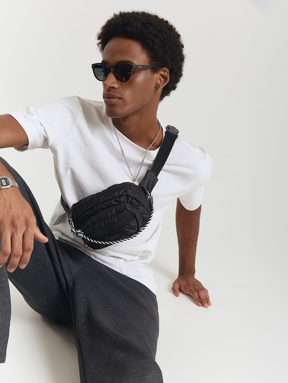 Bolsa transversal nylon masculino mosquetão preto