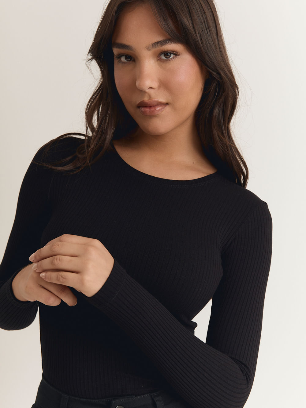 Blusa malha canelada feminino manga longa preto