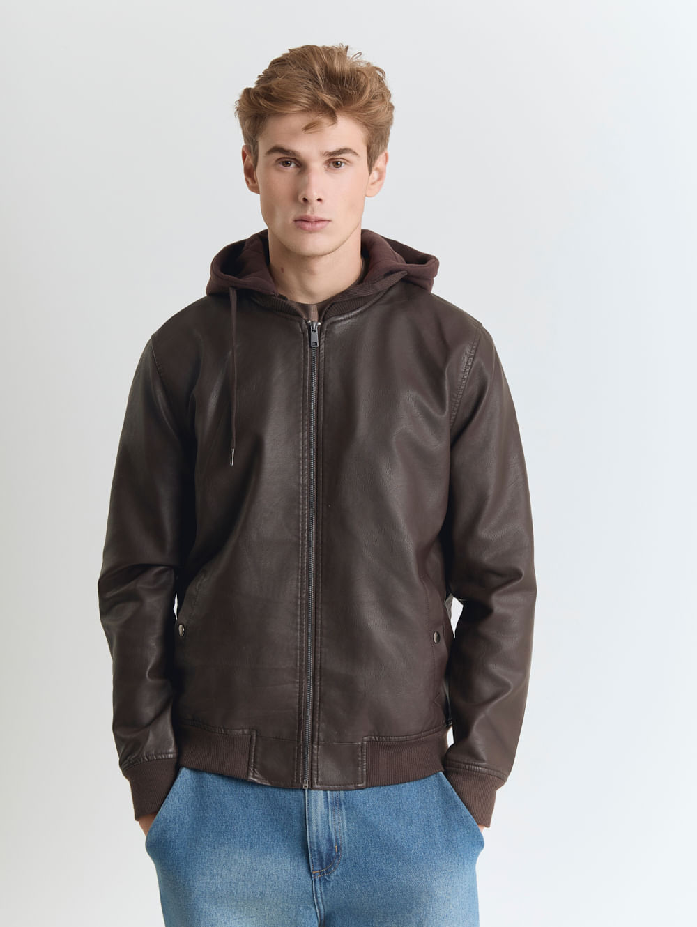 Jaqueta PU masculina c/ capuz preto