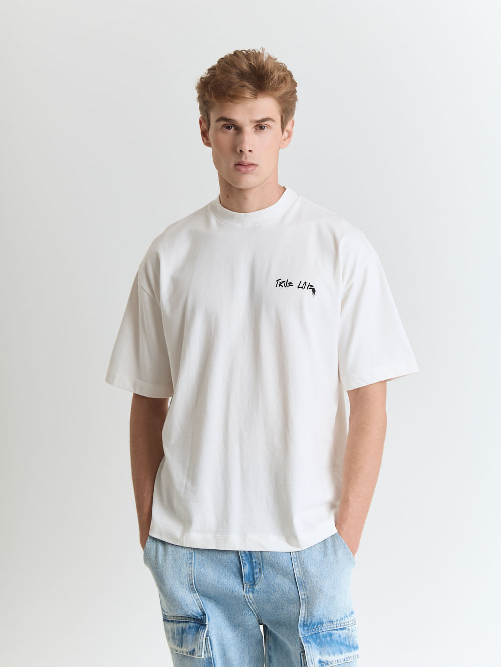 Camiseta oversized malhão estampa true love