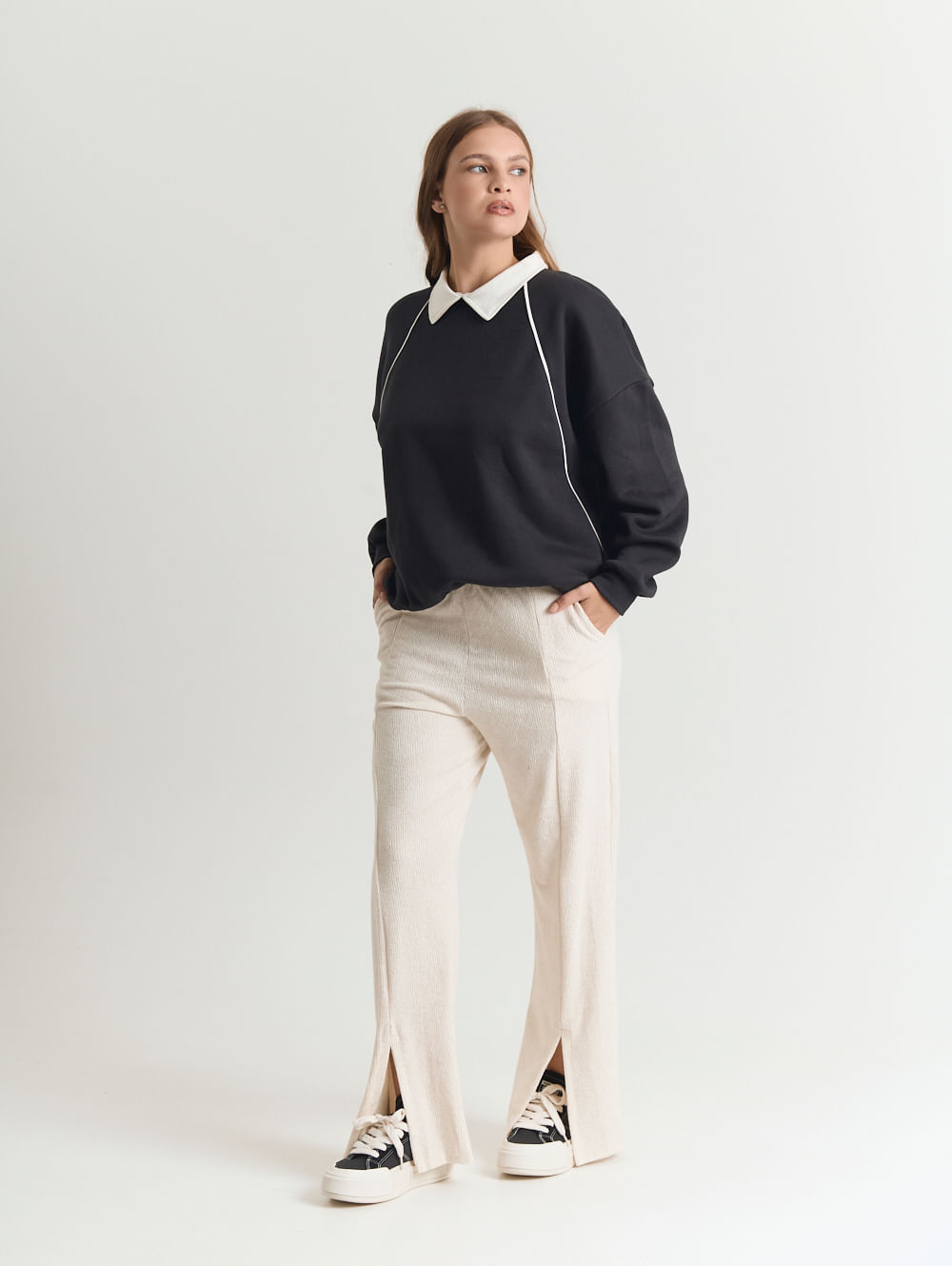 Calça canelada feminino wide leg textura off white