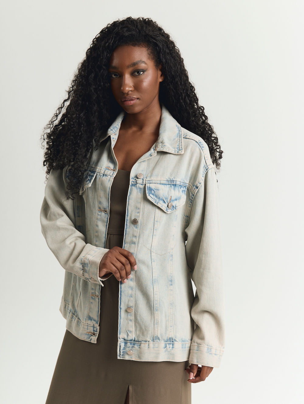 Jaqueta Jeans Over com Lavanderia Vintage
